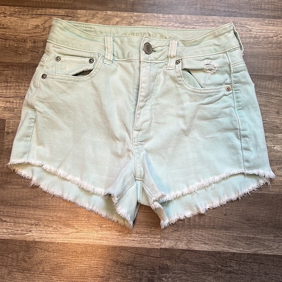 American Eagle High Waisted Stretch Pastel blue Jean Shorts sz 2 - Picture 1 of 10